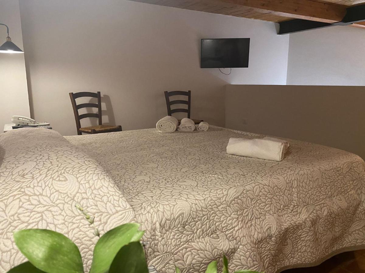 Agriturismo Feudo Tudia Landro Buitenkant foto