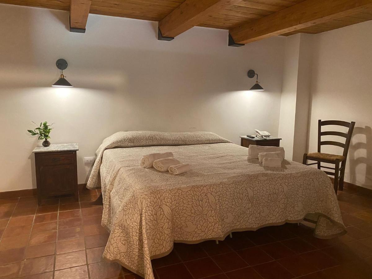 Agriturismo Feudo Tudia Landro Buitenkant foto