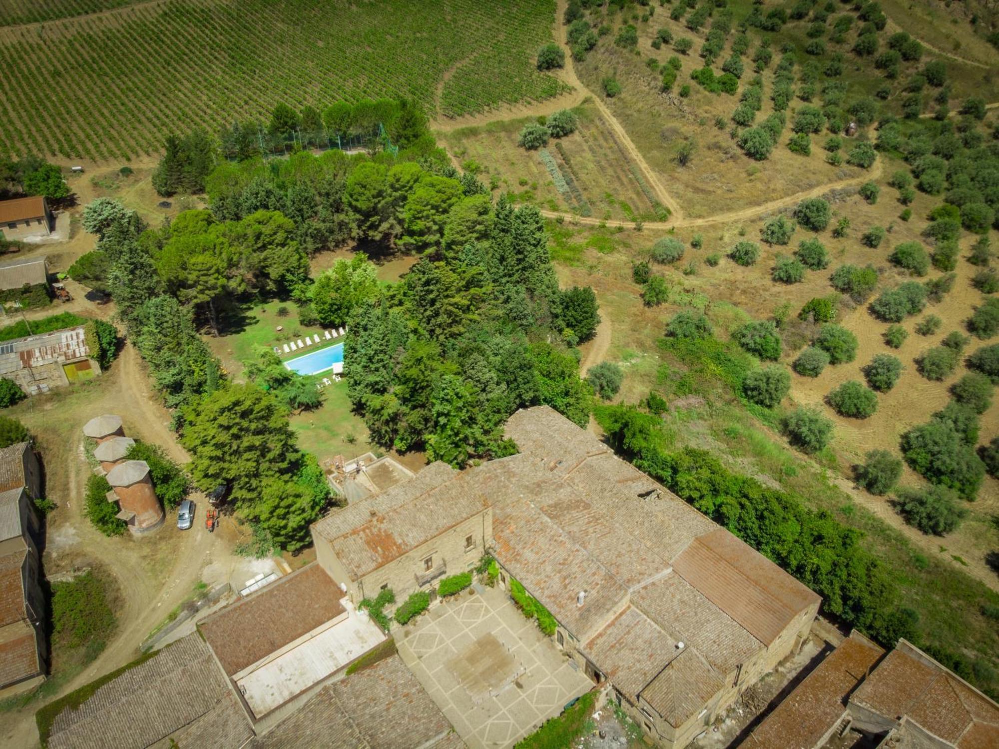 Agriturismo Feudo Tudia Landro Buitenkant foto